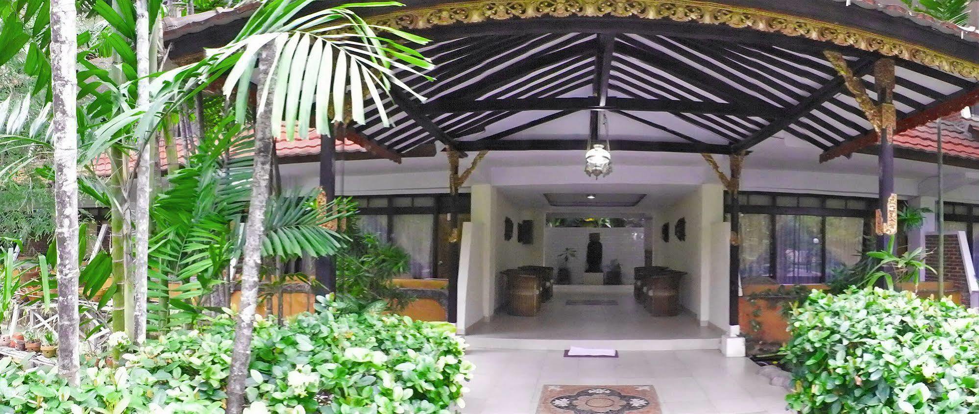 Hotel Palm Bali Kuta Lombok